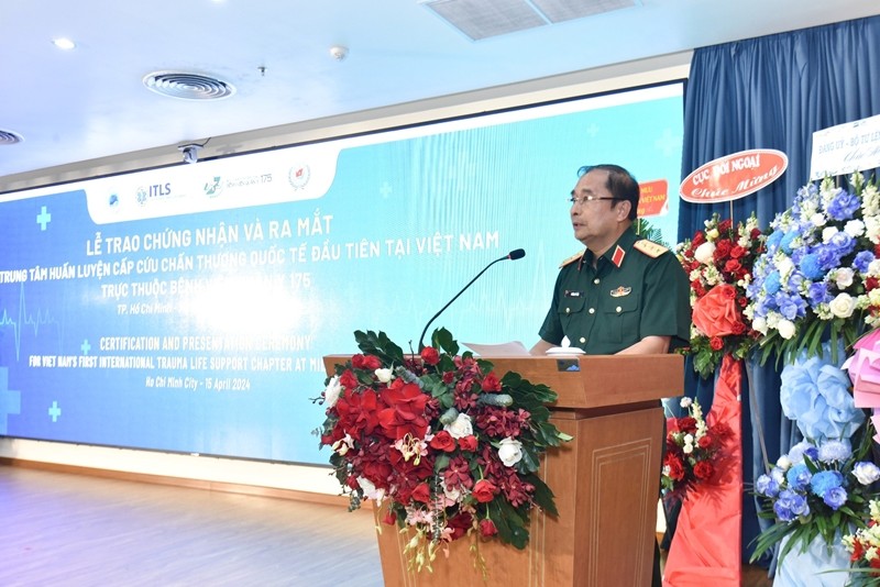 Senior Lieutenant General Phung Si Tan, Deputy Chief of General Staff of the Vietnam People's Army, spoke at the ceremony. Senior Lieutenant General Phung Si Tan, Deputy Chief of General Staff of the Vietnam People's Army, spoke at the ceremony.