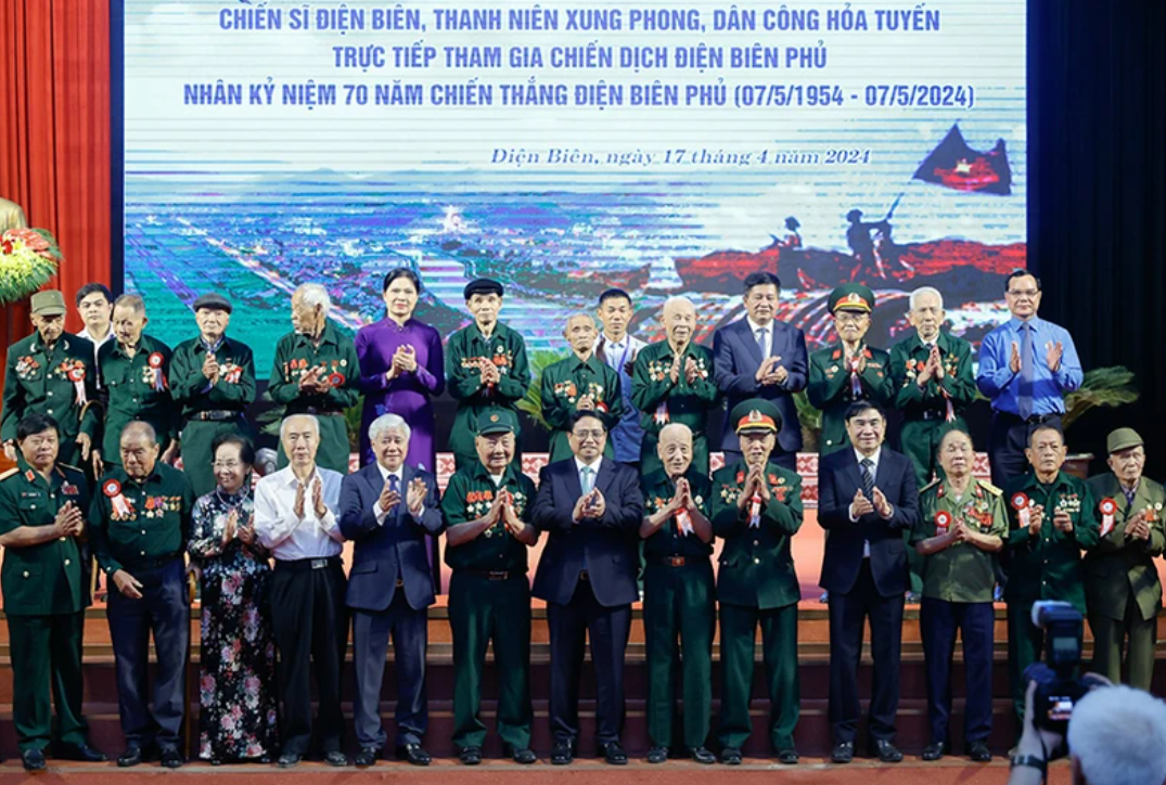 Thủ tướng Phạm Minh Chính dự gặp mặt, tri ân những người trực tiếp tham gia Chiến dịch Điện Biên Phủ Thủ tướng Phạm Minh Chính dự gặp mặt, tri ân những người trực tiếp tham gia Chiến dịch Điện Biên Phủ