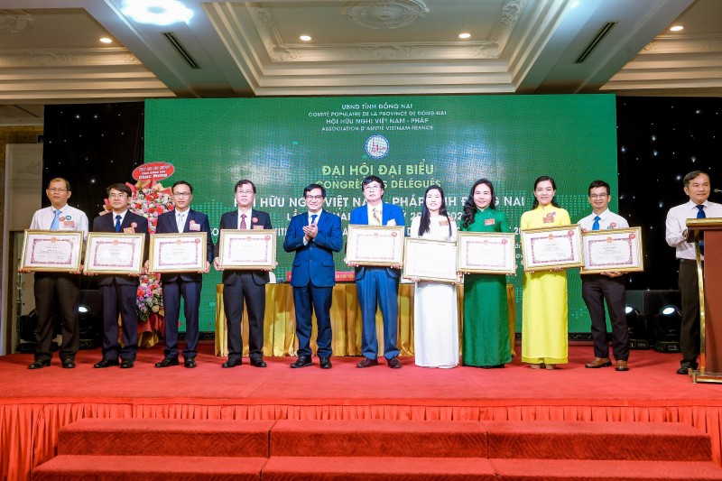 Đưa hoạt động của Hội hữu nghị Việt Nam – Pháp tỉnh Đồng Nai hiệu quả, chất lượng hơn nữa Đưa hoạt động của Hội hữu nghị Việt Nam – Pháp tỉnh Đồng Nai hiệu quả, chất lượng hơn nữa