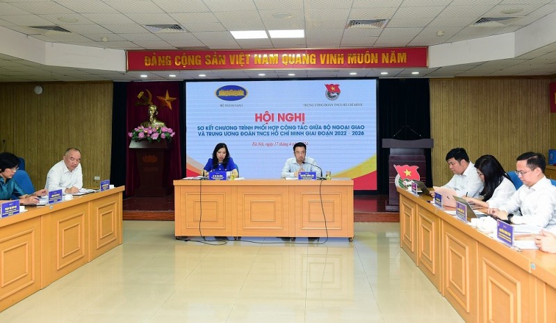 Tăng cường kết nối, phát triển phong trào thanh niên ở ngoài nước Tăng cường kết nối, phát triển phong trào thanh niên ở ngoài nước