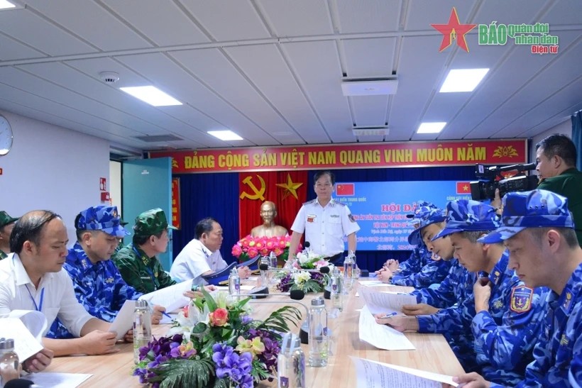 Tuần tra liên hợp trên vùng biển lân cận đường phân định Vịnh Bắc Bộ Tuần tra liên hợp trên vùng biển lân cận đường phân định Vịnh Bắc Bộ