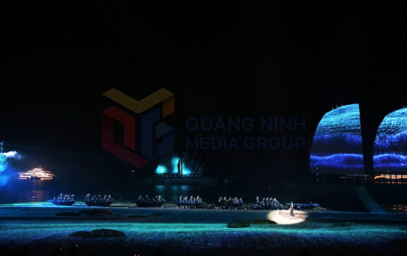 Rực rỡ đêm tổng duyệt Carnaval Hạ Long 2024 Rực rỡ đêm tổng duyệt Carnaval Hạ Long 2024