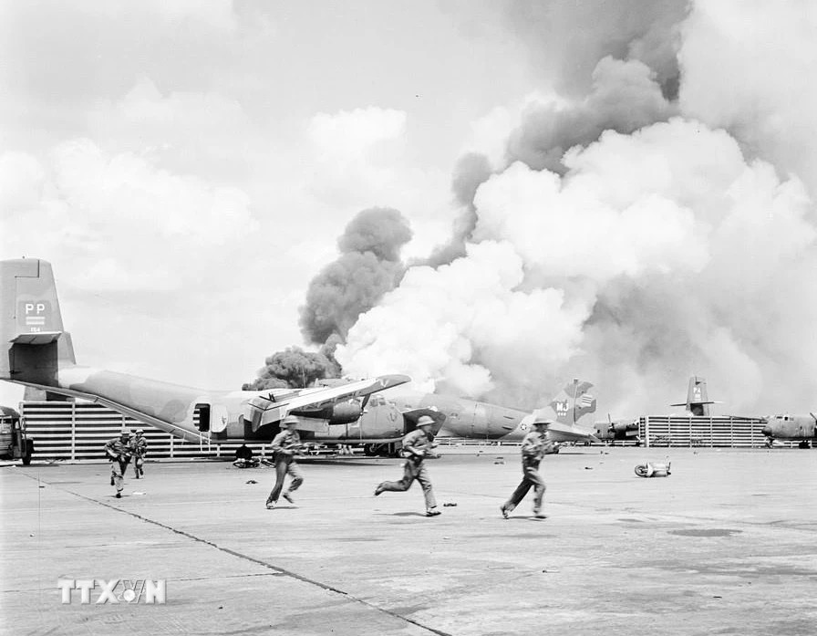 Chiến dịch Hồ Chí Minh - Đỉnh cao thắng lợi của cách mạng Việt Nam Chiến dịch Hồ Chí Minh - Đỉnh cao thắng lợi của cách mạng Việt Nam