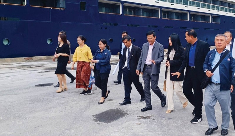 Đối ngoại có trọng tâm, trọng điểm, thu hút nguồn lực phát triển