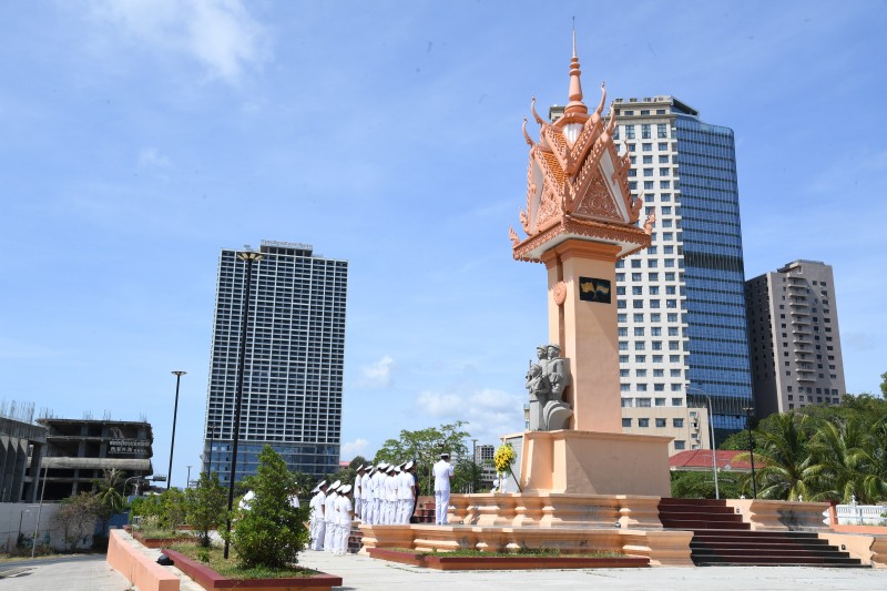 Hải quân Việt Nam-Campuchia sẽ phối hợp tuyên truyền, vận động ngư dân chấp hành nghiêm quy định khai thác hải sản Hải quân Việt Nam-Campuchia sẽ phối hợp tuyên truyền, vận động ngư dân chấp hành nghiêm quy định khai thác hải sản