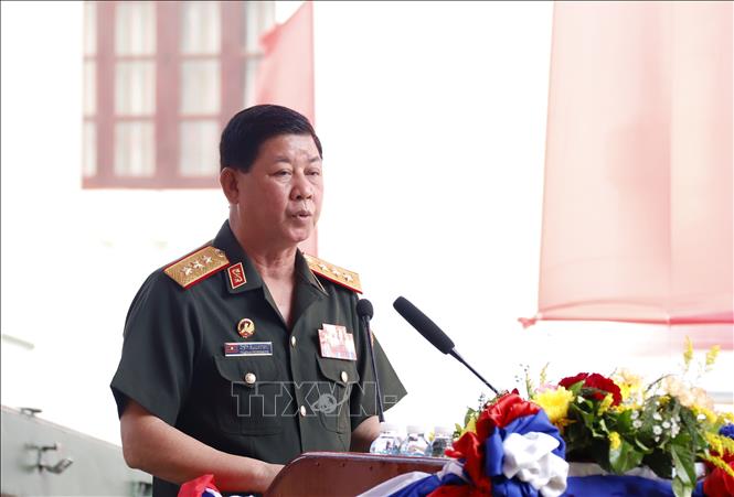 Triển lãm ảnh tại Lào về chiến thắng Điện Biên Phủ Chú thích ảnh