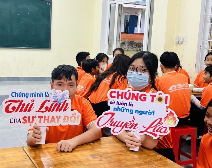Câu lạc bộ “Thủ lĩnh của sự thay đổi” xã Hướng Hiệp, huyện Đakrông thu hút sự tham gia của các em học sinh. Câu lạc bộ “Thủ lĩnh của sự thay đổi” xã Hướng Hiệp, huyện Đakrông thu hút sự tham gia của các em học sinh.
