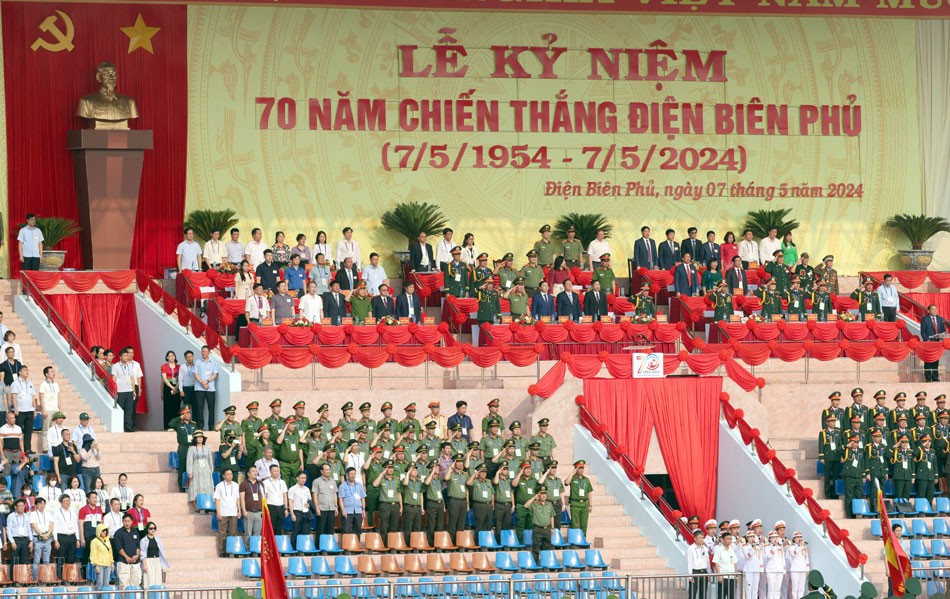 Báo chí quốc tế đưa tin đậm nét về Lễ kỷ niệm 70 năm chiến thắng Điện Biên Phủ Báo chí quốc tế đưa tin đậm nét về Lễ kỷ niệm 70 năm chiến thắng Điện Biên Phủ