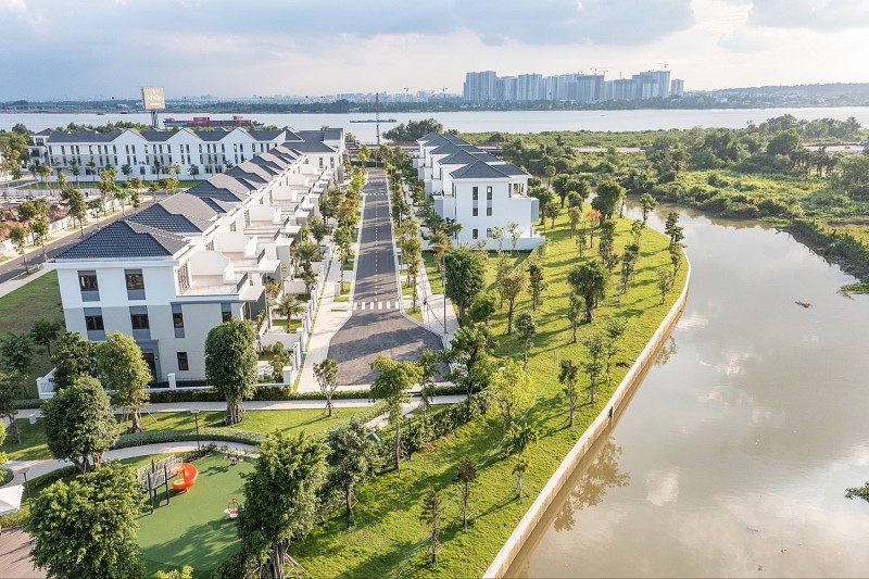 Cổ phiếu NVL giảm mạnh sau thông tin Cơ quan cảnh sát điều tra yêu cầu cung cấp hồ sơ dự án Aqua City Cổ phiếu NVL giảm mạnh sau thông tin Cơ quan cảnh sát điều tra yêu cầu cung cấp hồ sơ dự án Aqua City