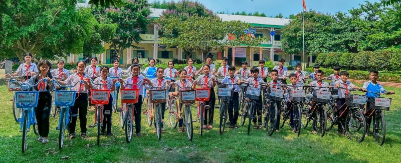 Lifestart Foundation (Úc) trao tặng 55 xe đạp cho học sinh có hoàn cảnh khó khăn Lifestart Foundation (Úc) trao tặng 55 xe đạp cho học sinh có hoàn cảnh khó khăn