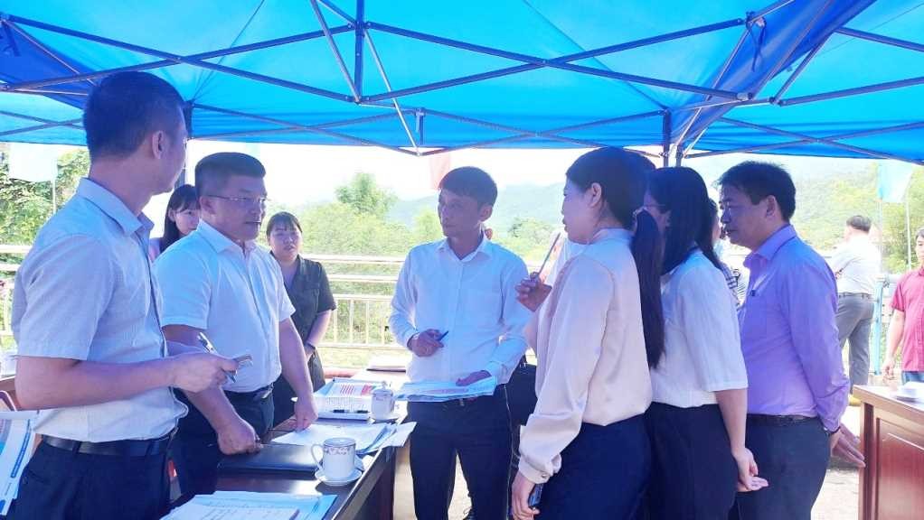 Hai bên trao đổi về các nội dung dự thảo phương án, nội dung chương trình. Hai bên trao đổi về các nội dung dự thảo phương án, nội dung chương trình.