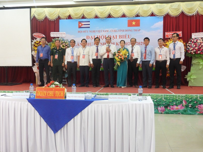 Tập trung duy trì, phát triển quan hệ hữu nghị truyền thống Việt Nam - Cuba Tập trung duy trì, phát triển quan hệ hữu nghị truyền thống Việt Nam - Cuba