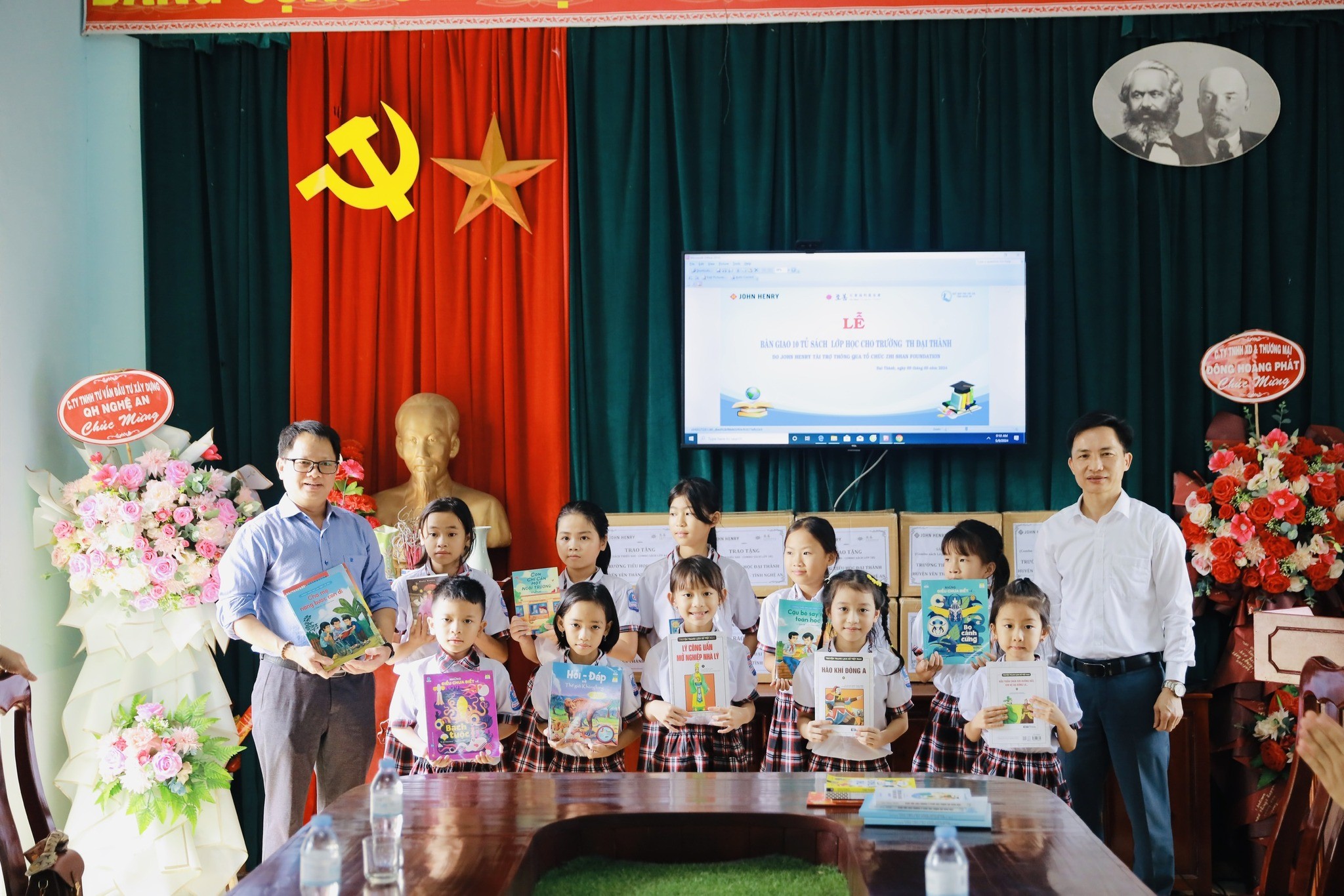 Zhi Shan Foundation bàn giao 10 tủ sách lớp học cho trường Tiểu học Đại Thành (huyện Yên Thành, tỉnh Nghệ An) Zhi Shan Foundation bàn giao 10 tủ sách lớp học cho trường Tiểu học Đại Thành (huyện Yên Thành, tỉnh Nghệ An)