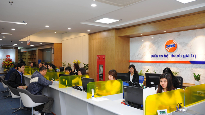 SHS quyết liệt với kế hoạch tăng vốn lên hơn 17 nghìn tỷ, dấu ấn của con trai bầu Hiển thêm đậm nét SHS quyết liệt với kế hoạch tăng vốn lên hơn 17 nghìn tỷ, dấu ấn của con trai bầu Hiển thêm đậm nét