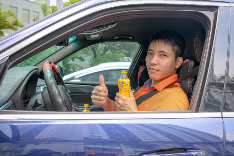Nước tăng lực Number 1 được nhiều người lao động lựa chọn, bổ sung năng lượng hỗ trợ công việc mùa nắng nóng. Nước tăng lực Number 1 được nhiều người lao động lựa chọn, bổ sung năng lượng hỗ trợ công việc mùa nắng nóng.