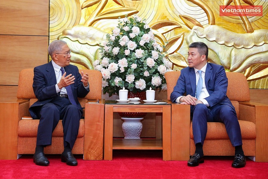“Business Cooperation Plays Important Role in Vietnam - Myanmar People-to-people Exchanges” “Business Cooperation Plays Important Role in Vietnam - Myanmar People-to-people Exchanges”