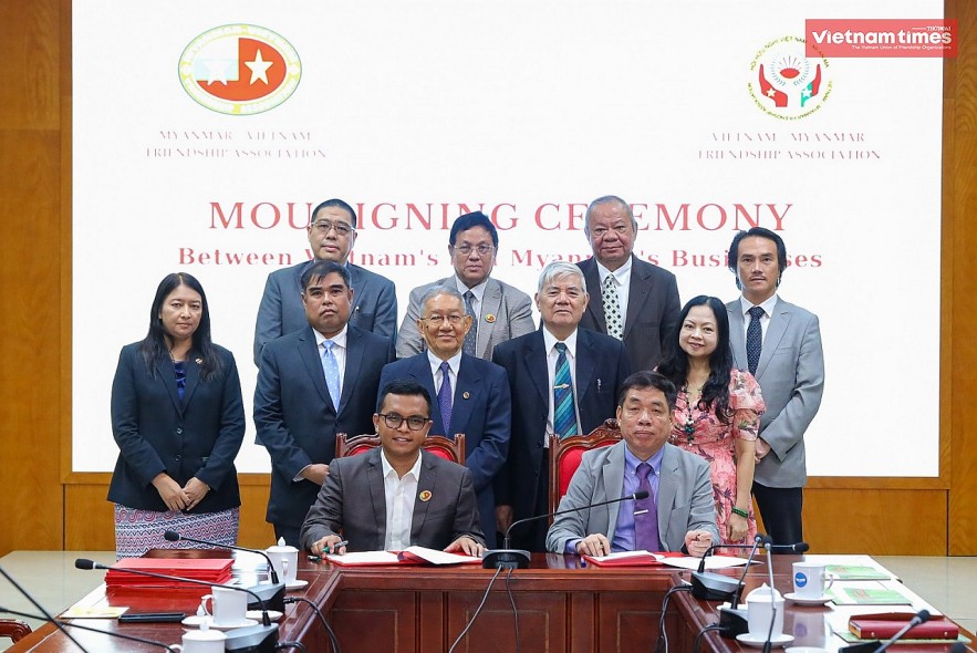 “Business Cooperation Plays Important Role in Vietnam - Myanmar People-to-people Exchanges” “Business Cooperation Plays Important Role in Vietnam - Myanmar People-to-people Exchanges”