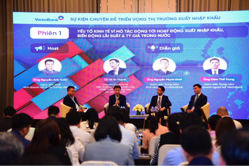 Sự kiện chuyên đề Triển vọng Xuất nhập khẩu 2024 quy tụ nhiều lãnh đạo doanh nghiệp xuất nhập khẩu tham dự Sự kiện chuyên đề Triển vọng Xuất nhập khẩu 2024 quy tụ nhiều lãnh đạo doanh nghiệp xuất nhập khẩu tham dự