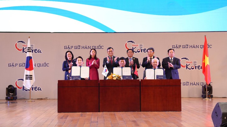Ký kết hợp tác giữa Bình Dương với đối tác Hàn Quốc tại chương trình Ký kết hợp tác giữa Bình Dương với đối tác Hàn Quốc tại chương trình
