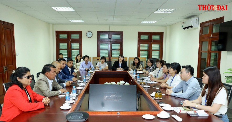 Vietnam Peace Committee, Nepal Peace and Solidarity Council Boost Cooperation Vietnam Peace Committee, Nepal Peace and Solidarity Council Boost Cooperation