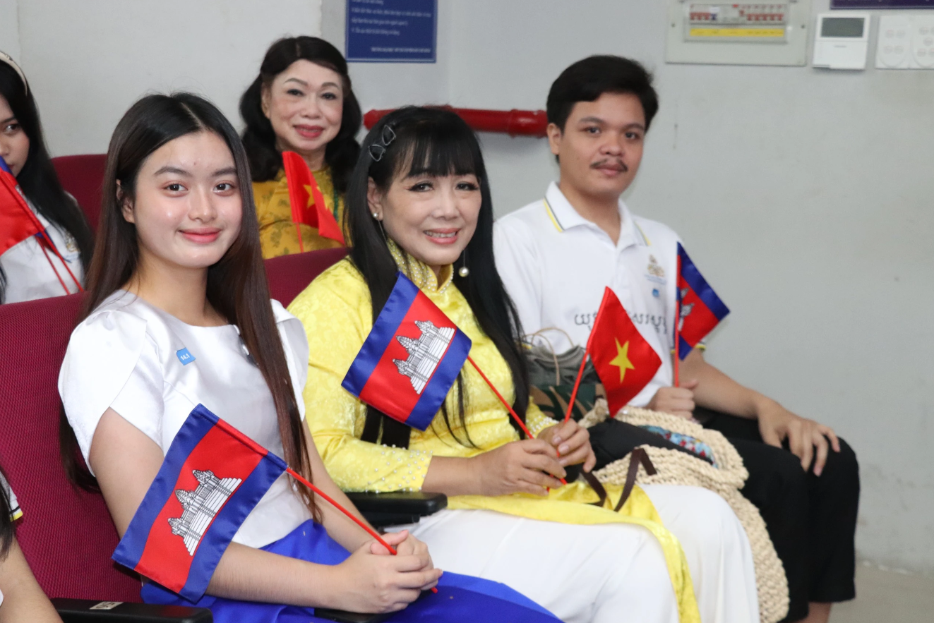 162 sinh viên Lào, Campuchia trải nghiệm cuộc sống sinh hoạt tại các gia đình Việt Kết nối 96 gia đình Việt với 162 sinh viên Lào, Campuchia đang học tập tại Việt Nam