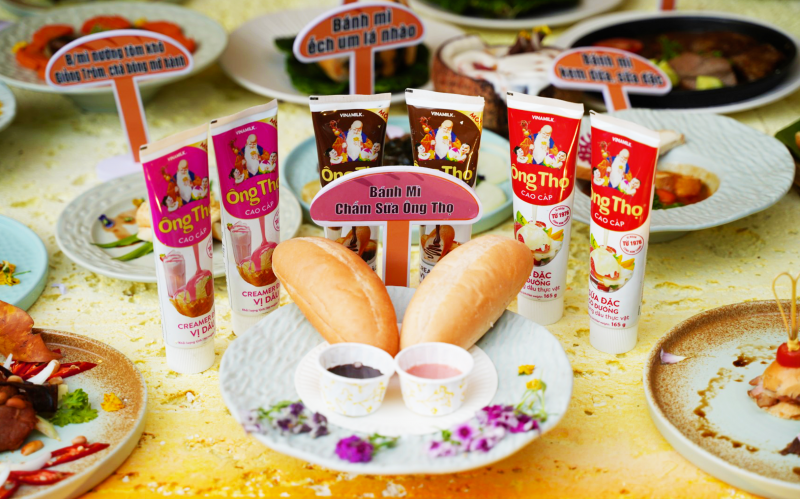 Bánh mì chấm sữa đặc - tự hào văn hóa ẩm thực Việt Bánh mì chấm sữa đặc - tự hào văn hóa ẩm thực Việt