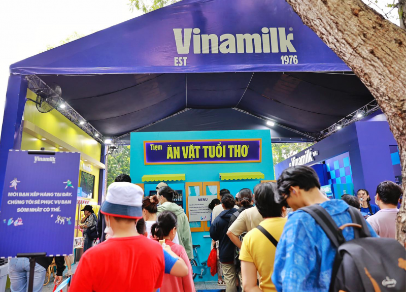Bánh mì chấm sữa đặc - tự hào văn hóa ẩm thực Việt Bánh mì chấm sữa đặc - tự hào văn hóa ẩm thực Việt