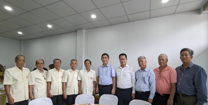 Thăm và làm việc với cộng đồng người Việt tại tỉnh Mukdahan và Kalasin (Thái Lan) Thăm và làm việc với cộng đồng người Việt tại tỉnh Mukdahan và Kalasin (Thái Lan)