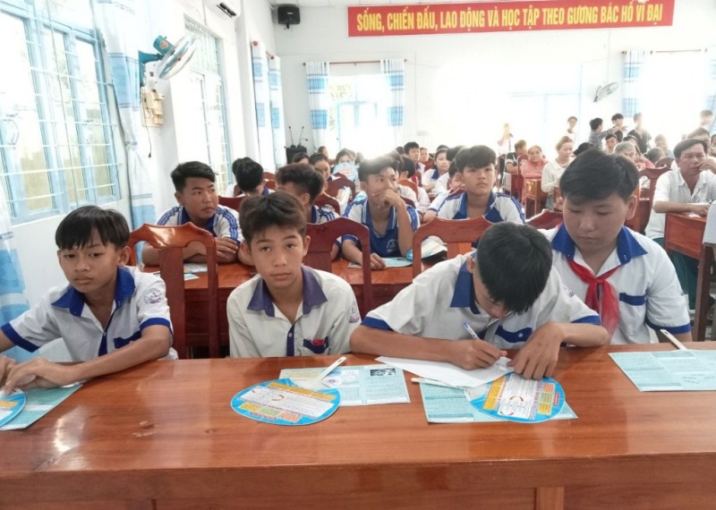 Trang bị kiến thức về phòng, chống mua bán người và thúc đẩy di cư an toàn Trang bị kiến thức về phòng, chống mua bán người và thúc đẩy di cư an toàn