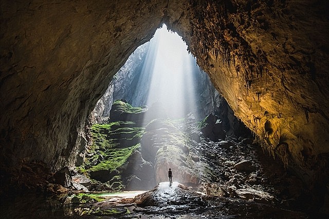 Sơn Đoòng Cave in Quảng Bình Province has been honoured as one of the seven most beautiful underground attractions in the world by the South China Morning Post. Photo courtesy of Oxalis Adventure Sơn Đoòng Cave in Quảng Bình Province has been honoured as one of the seven most beautiful underground attractions in the world by the South China Morning Post. Photo courtesy of Oxalis Adventure