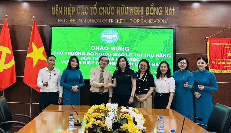 Nghiên cứu thành lập các hội liên lạc, hội thân nhân với NVNONN có quê gốc ở Đồng Nai Nghiên cứu thành lập các hội liên lạc, hội thân nhân với NVNONN có quê gốc ở Đồng Nai