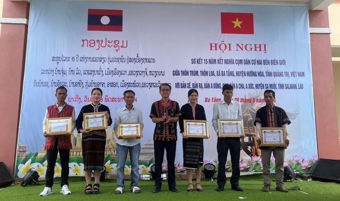 Quảng Trị - Salavan: giữ bình yên vùng biên giới từ mô hình kết nghĩa Quảng Trị - Salavan: giữ bình yên vùng biên giới từ mô hình kết nghĩa