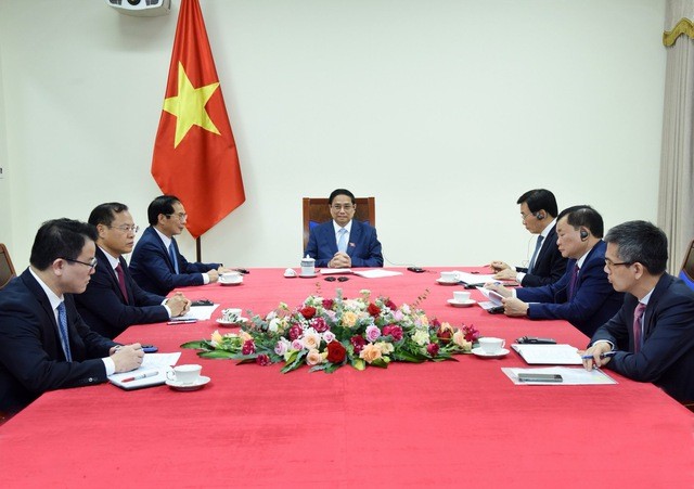 Hai Thủ tướng bày tỏ vui mừng chứng kiến quan hệ hợp tác giữa hai nước phát triển chưa từng có và toàn diện trên các mặt, nhất là về kinh tế - Ảnh: VGP/Nhật Bắc Hai Thủ tướng bày tỏ vui mừng chứng kiến quan hệ hợp tác giữa hai nước phát triển chưa từng có và toàn diện trên các mặt, nhất là về kinh tế - Ảnh: VGP/Nhật Bắc