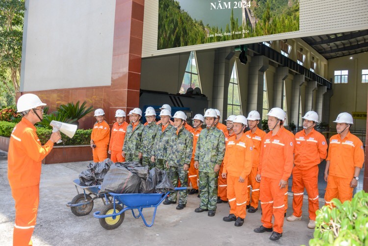 EVNGENCO1: Nhiều hoạt động hướng về người lao động trong Tháng Công nhân năm 2024 EVNGENCO1: Nhiều hoạt động hướng về người lao động trong Tháng Công nhân năm 2024