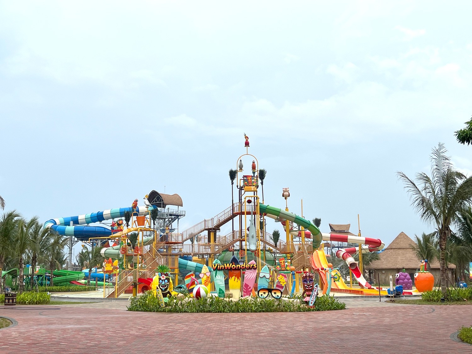 Đếm ngược khai trương tọa độ vui chơi, giải trí “nóng” nhất Bắc Trung Bộ - VinWonders Cửa Hội Đếm ngược khai trương tọa độ vui chơi, giải trí “nóng” nhất Bắc Trung Bộ - VinWonders Cửa Hội