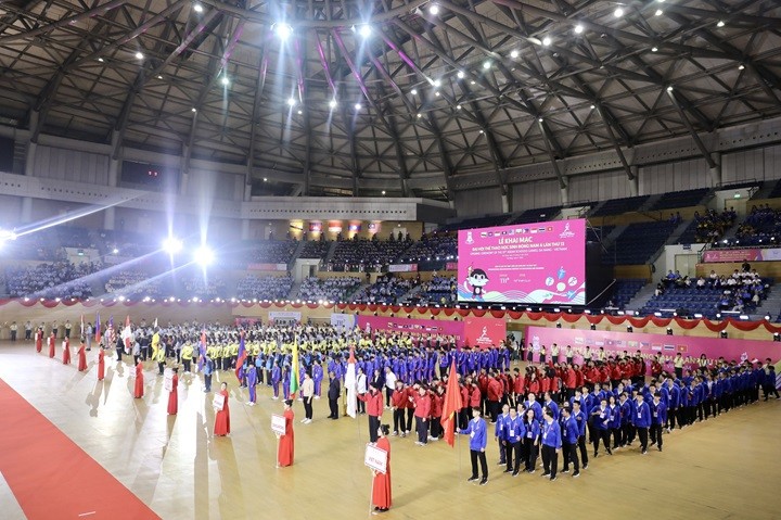 Đại hội Thể thao học sinh Đông Nam Á (ASEAN Schools Games) lần thứ 13 quy tụ 1.300 vận động viên học sinh, huấn luyện viên từ 10 quốc gia trong khu vực. Đại hội Thể thao học sinh Đông Nam Á (ASEAN Schools Games) lần thứ 13 quy tụ 1.300 vận động viên học sinh, huấn luyện viên từ 10 quốc gia trong khu vực.