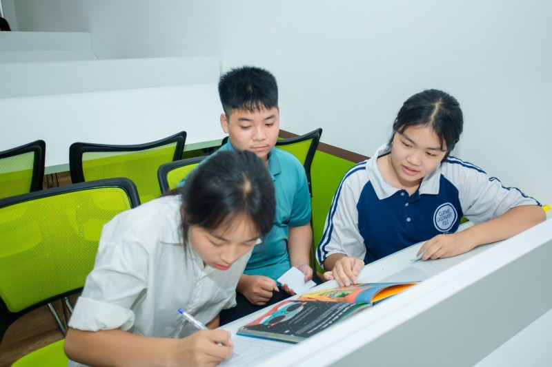 GNI mang tới trải nghiệm đọc sách thú vị cho gần 500 trẻ em Hòa Bình GNI mang tới trải nghiệm đọc sách thú vị cho gần 500 trẻ em Hòa Bình