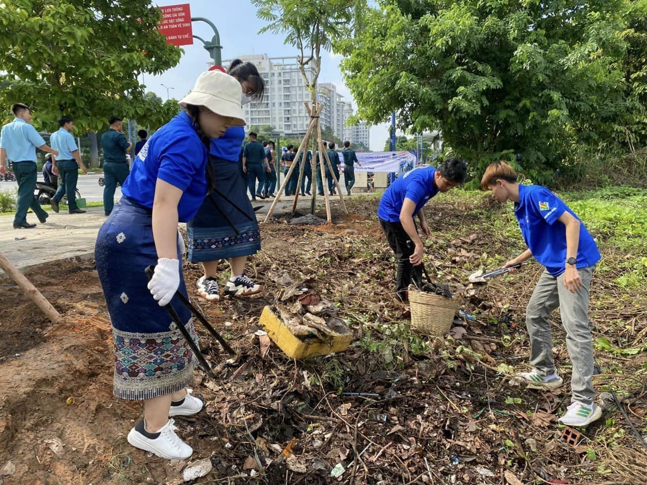 Tình nguyện viên quốc tế tham gia chiến dịch tình nguyện hè Thành phố Hồ Chí Minh năm 2024 Tình nguyện viên quốc tế tham gia chiến dịch tình nguyện hè Thành phố Hồ Chí Minh năm 2024