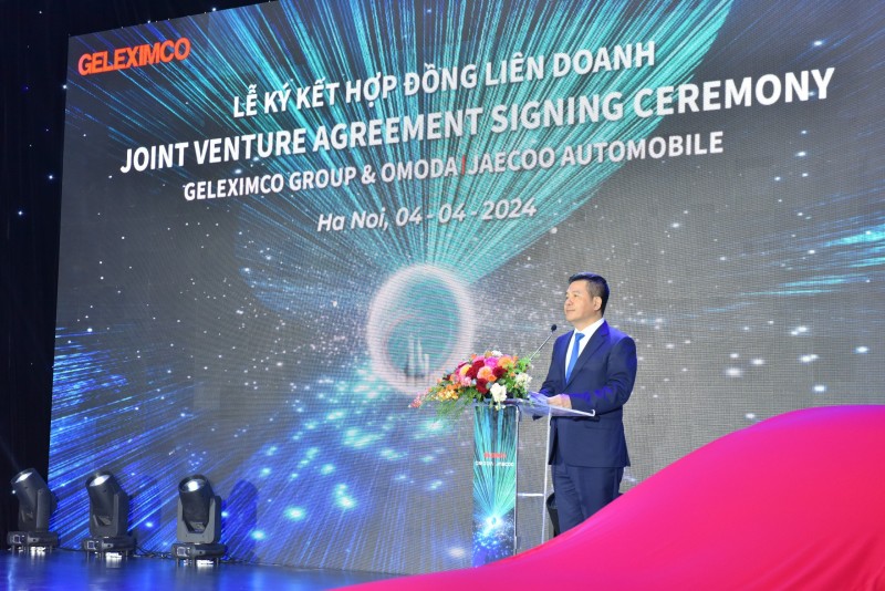 Bộ trưởng Bộ Công thương Nguyễn Hồng Diên phát biểu tại Lễ ký kết Hợp đồng liên doanh giữa Tập đoàn GELEXIMCO và OMODA&JAECOO. Bộ trưởng Bộ Công thương Nguyễn Hồng Diên phát biểu tại Lễ ký kết Hợp đồng liên doanh giữa Tập đoàn GELEXIMCO và OMODA&JAECOO.