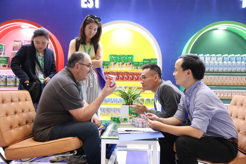 Triển lãm năm nay thu hút nhiều đối tác đến từ các thị trường đa dạng như châu Phi, Nhật Bản, Đông Nam Á, Nam Mỹ… Triển lãm năm nay thu hút nhiều đối tác đến từ các thị trường đa dạng như châu Phi, Nhật Bản, Đông Nam Á, Nam Mỹ…