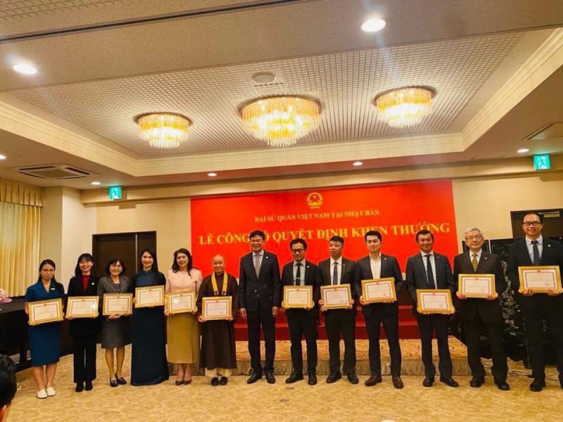 Khen thưởng tập thể, cá nhân có thành tích trong hoạt động cộng đồng tại Nhật Bản năm 2024 Khen thưởng tập thể, cá nhân có thành tích trong hoạt động cộng đồng tại Nhật Bản năm 2024