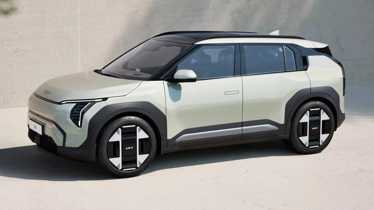 Kia EV3 2024 tiếp tục được phát triển dựa trên cơ sở gầm bệ E-GMP (Electric-Global Modular Platform) dành riêng cho ô tô điện của tập đoàn Hyundai. Kia EV3 2024 tiếp tục được phát triển dựa trên cơ sở gầm bệ E-GMP (Electric-Global Modular Platform) dành riêng cho ô tô điện của tập đoàn Hyundai.