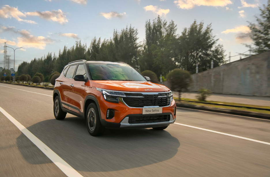 Kia Seltos 1.5 Turbo Luxury là sự lựa chọn tiết kiệm chi phí nhưng vẫn giữ trọn vẹn các công nghệ động cơ tương tự bản GT-Line cao cấp nhất. Kia Seltos 1.5 Turbo Luxury là sự lựa chọn tiết kiệm chi phí nhưng vẫn giữ trọn vẹn các công nghệ động cơ tương tự bản GT-Line cao cấp nhất.
