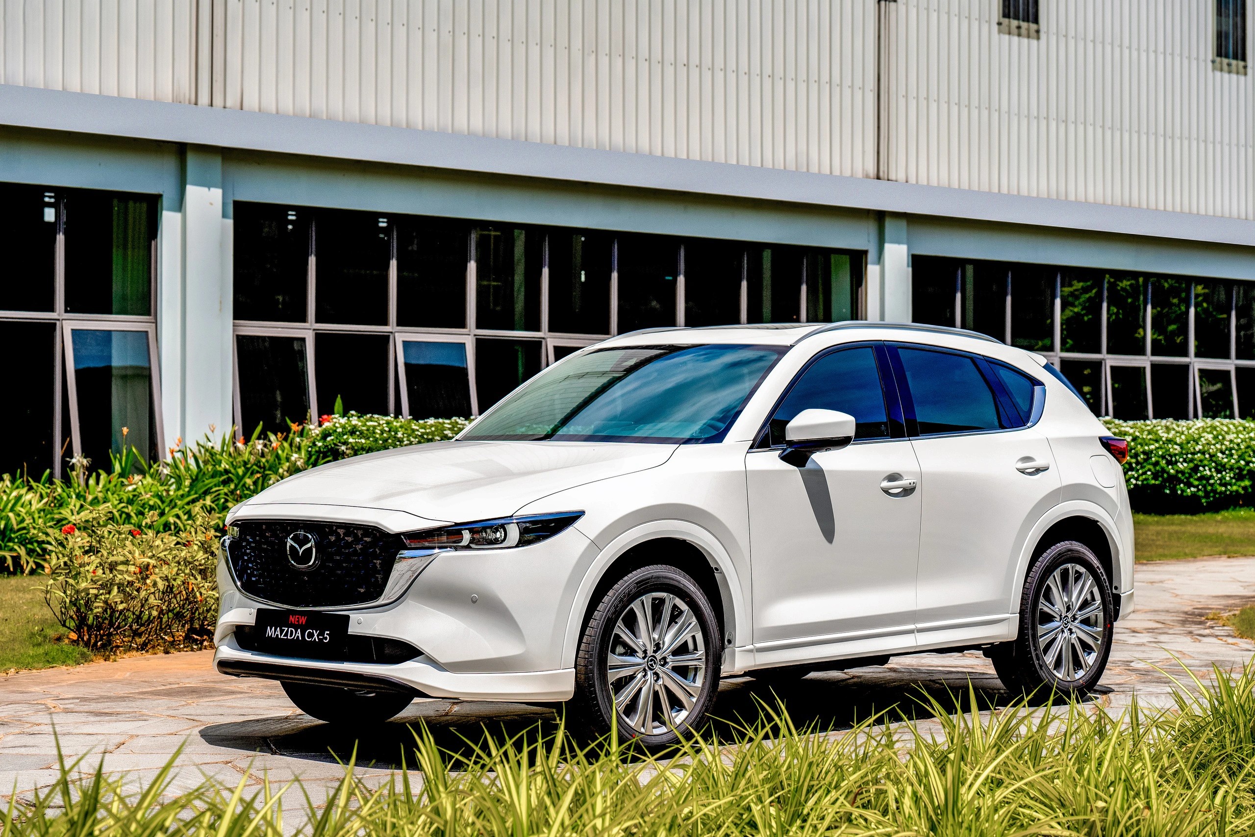 Mazda giảm giá nhiều dòng xe: Có cả Mazda CX-5 Mazda giảm giá nhiều dòng xe