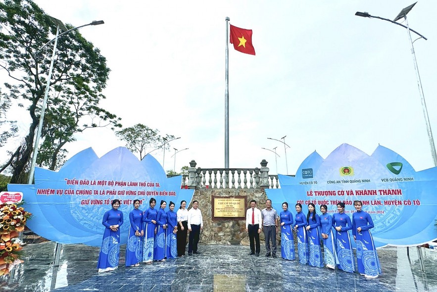 Quang Ninh Province Inaugurates National Flagpole On Thanh Lan Island Quang Ninh Province Inaugurates National Flagpole On Thanh Lan Island
