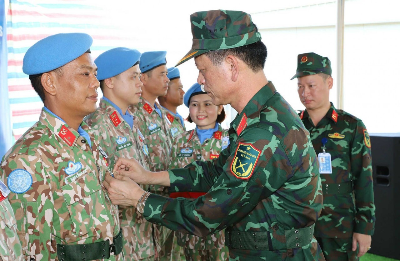 Vietnamese Engineers In Africa Receive UN Peacekeeping Medal Vietnamese Engineers In Africa Receive UN Peacekeeping Medal