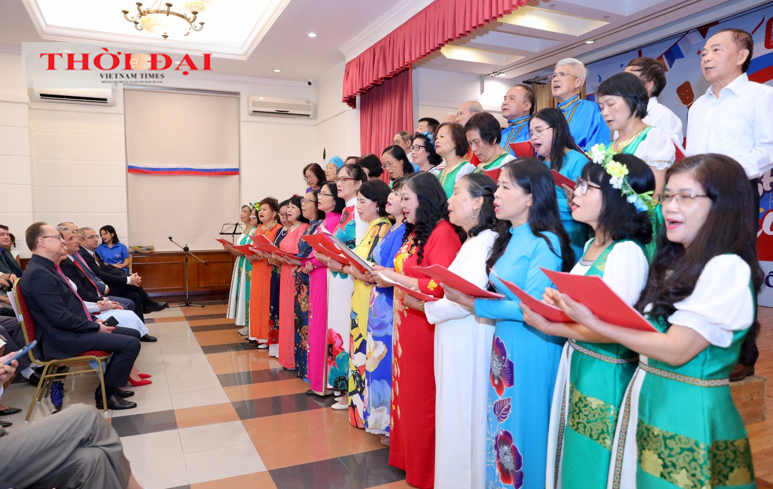 Kỷ niệm 34 năm Ngày Quốc khánh Liên bang Nga tại Hà Nội Kỷ niệm 34 năm Ngày Quốc khánh Liên bang Nga tại Hà Nội