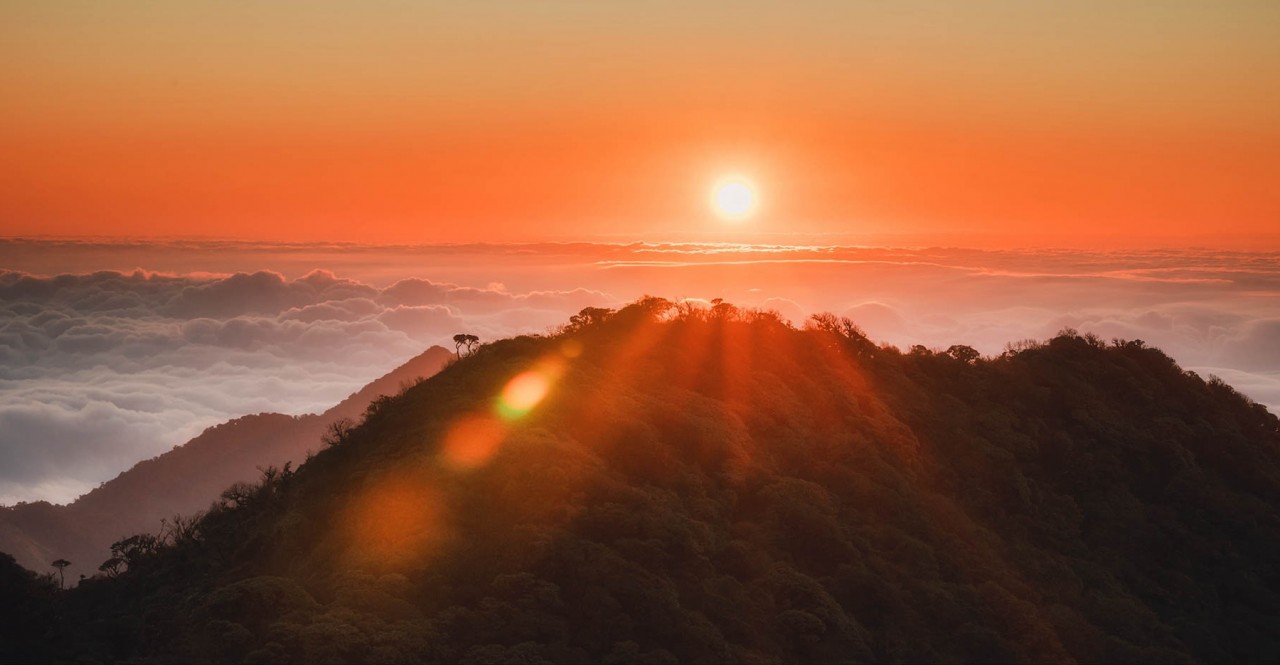 Conquer The Breath-taking Trekking Route Climbing Sa Mu Mountain Peak Conquer The Challenging Trekking Route Of Sa Mu Peak For A Weekend Getaway