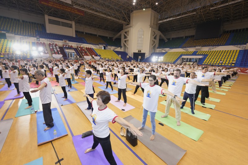 Ngày Quốc tế Yoga lần thứ 10: Điểm nhấn giao lưu nhân dân Việt Nam - Ấn Độ Ngày Quốc tế Yoga lần thứ 10: Điểm nhấn giao lưu nhân dân Việt Nam - Ấn Độ