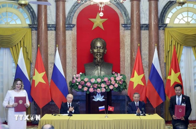Lãnh đạo Việt-Nga nhất trí về 5 định hướng lớn trong hợp tác song phương Lãnh đạo Việt-Nga nhất trí về 5 định hướng lớn trong hợp tác song phương